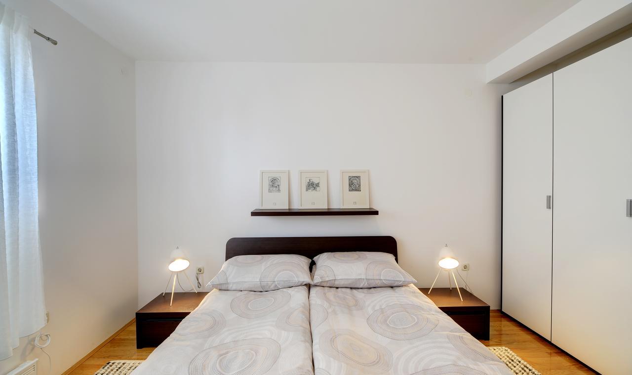 Apartment 330 ดูบรอฟนิก ภายนอก รูปภาพ