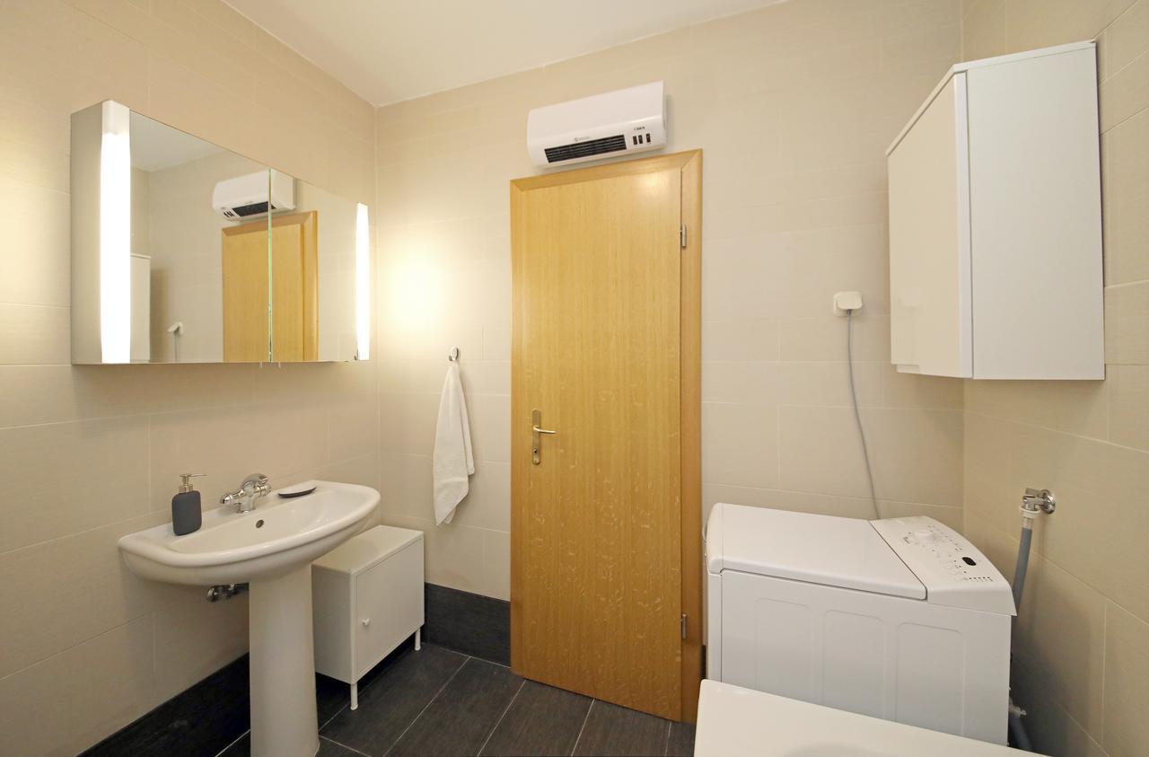 Apartment 330 ดูบรอฟนิก ภายนอก รูปภาพ